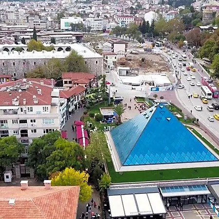 Otel Lotuspark 3*