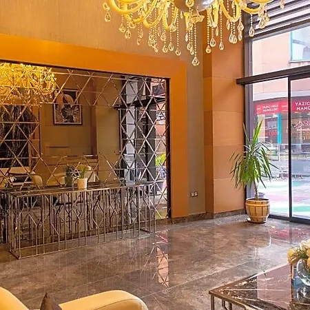 Otel Lotuspark 3*